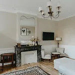 Le Domaine Des Marcoujans Alojamento de Acomodação e Pequeno-almoço 4*