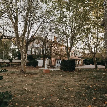 Le Domaine Des Marcoujans Couette-café Saint-Elix-le-Chateau