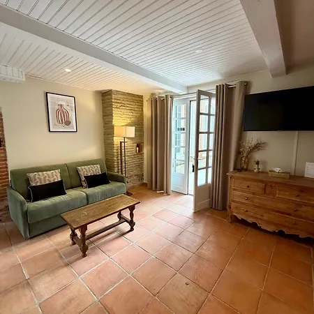 Le Domaine Des Marcoujans Alojamento de Acomodação e Pequeno-almoço Saint-Elix-le-Chateau