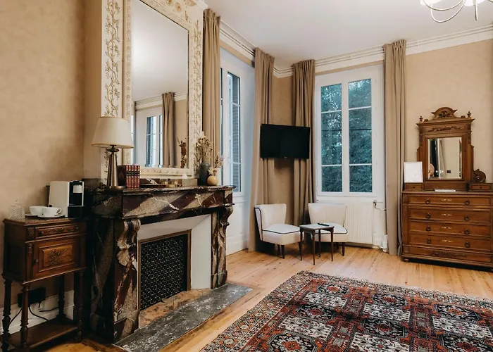 Le Domaine Des Marcoujans Отель типа 