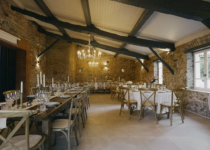 Le Domaine Des Marcoujans 4*