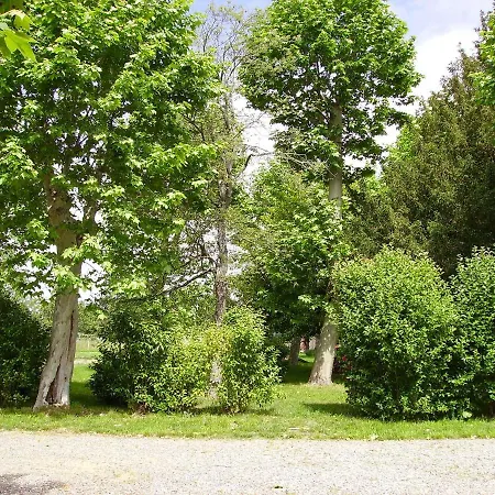 Le Domaine Des Marcoujans 4*