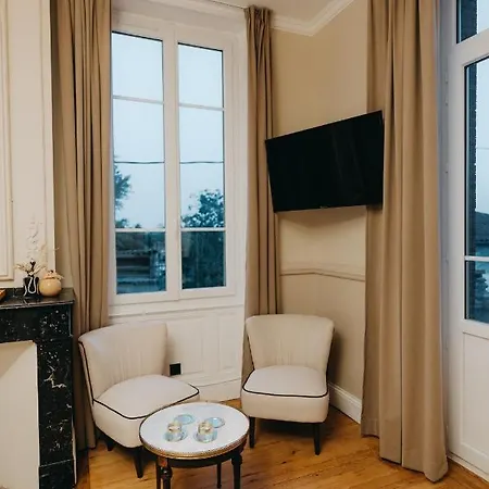 住宿加早餐酒店 Le Domaine Des Marcoujans 4*