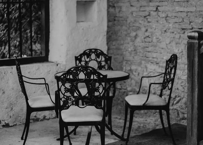 Le Domaine Des Marcoujans Bed and Breakfast Saint-Elix-le-Chateau