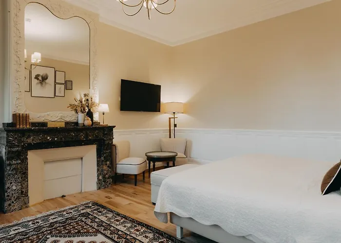 Le Domaine Des Marcoujans 4* Saint-Elix-le-Chateau