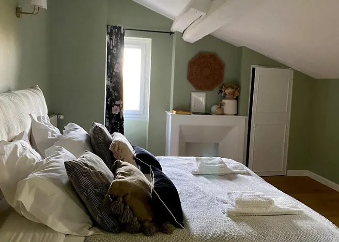 Le Domaine Des Marcoujans