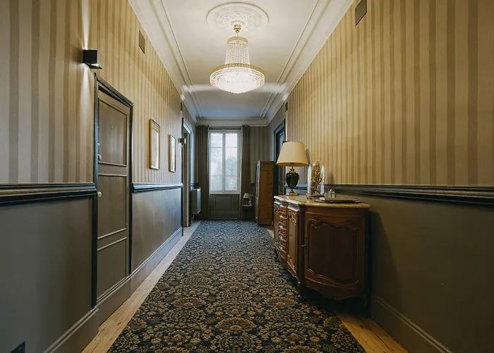 Bed and Breakfast Le Domaine Des Marcoujans 4*