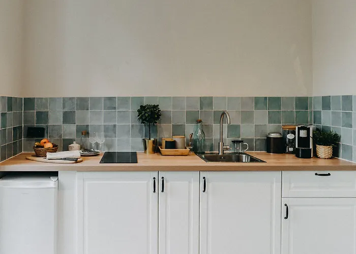 Bed and Breakfast Le Domaine Des Marcoujans 4*